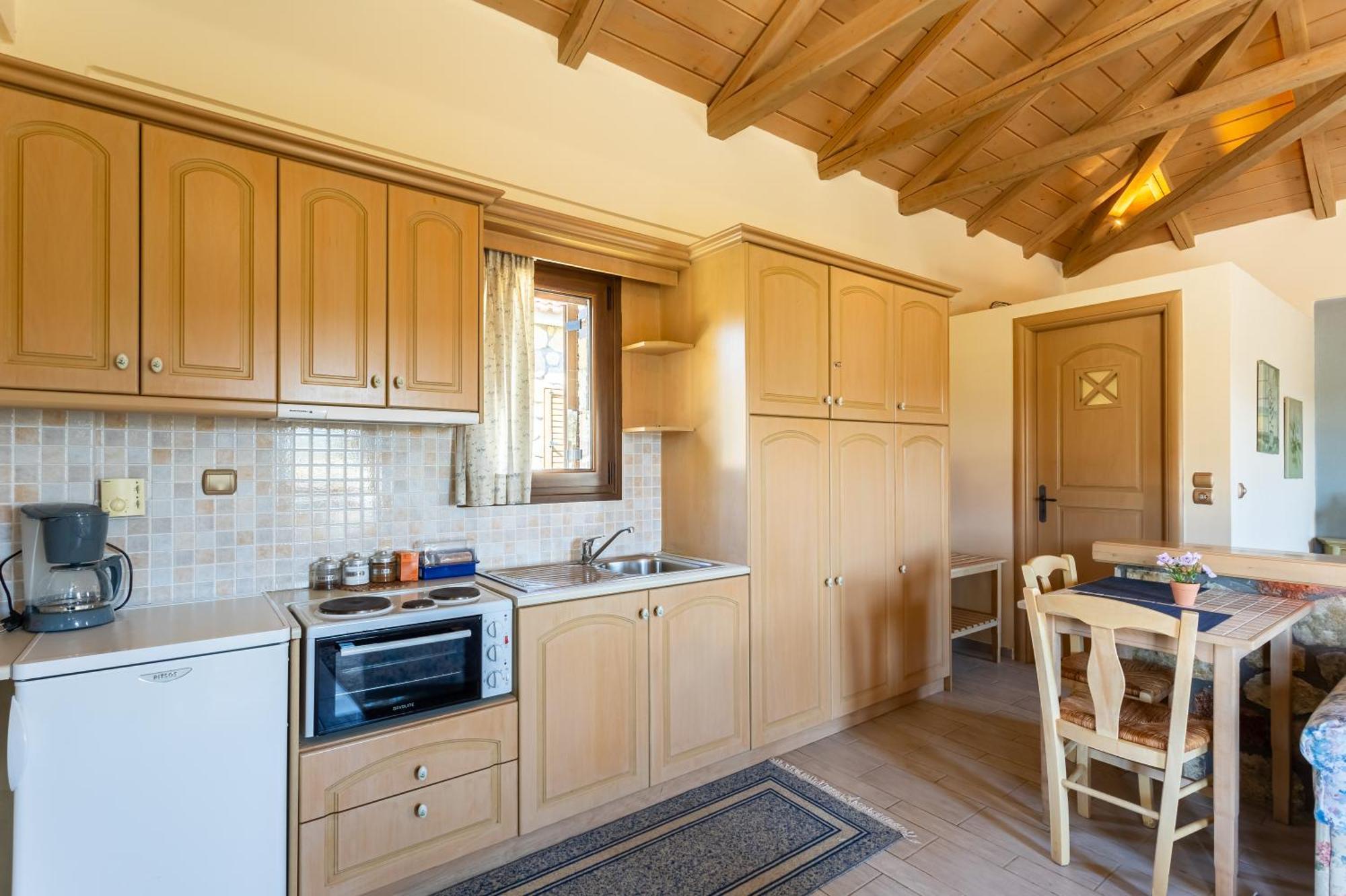 Pleiades Studios All Season Gems - Korinthos Stone Retreats Kalianoi Extérieur photo