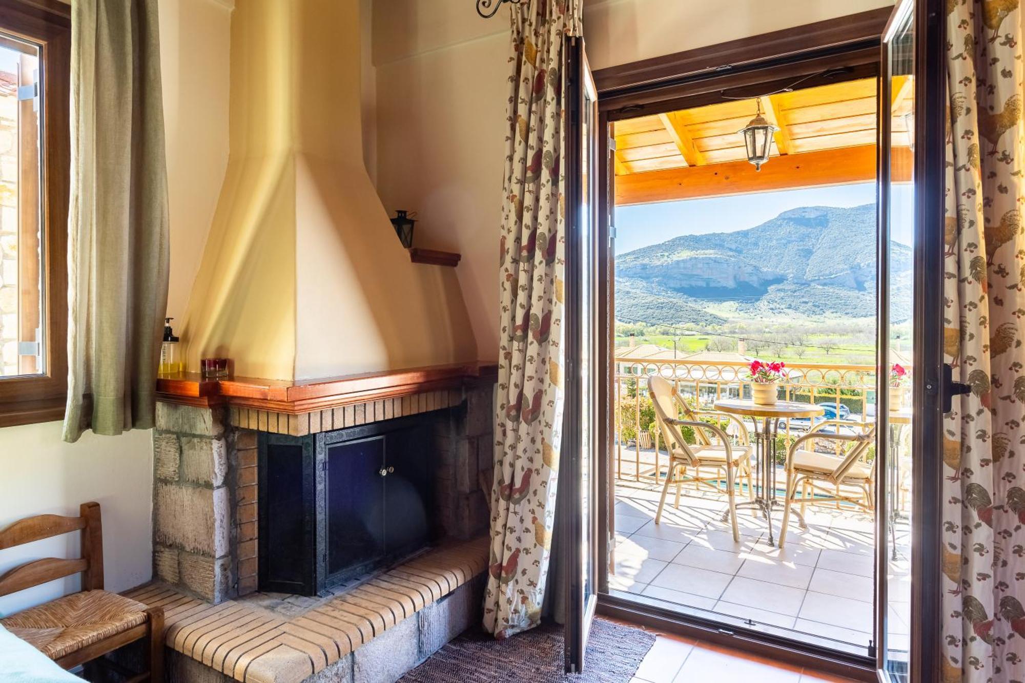 Pleiades Studios All Season Gems - Korinthos Stone Retreats Kalianoi Extérieur photo